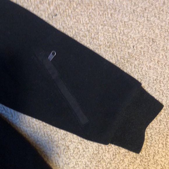 Mountain Hardwear fleece jacket - Picture 5 of 10